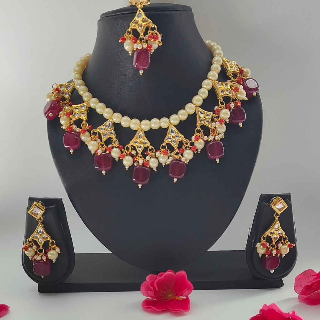 Maroon Kundan & Pearl Necklace set