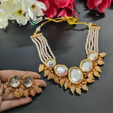 Light Peach Kundan Studded Necklace Set