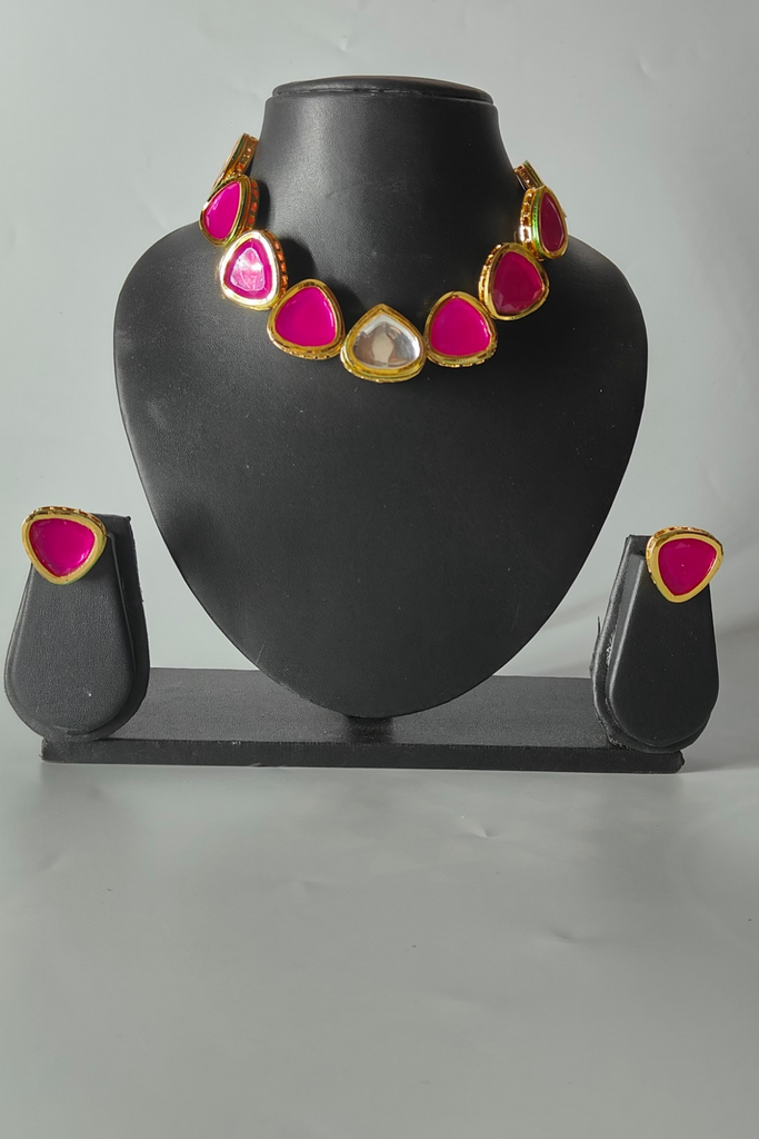 Pink kunda. Studded Necklace Set