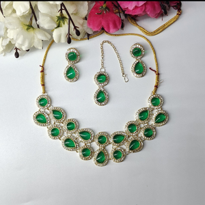 Green Monalisa beads Kundan Necklace Set with Earrings & mangtika